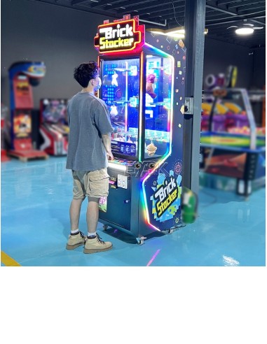 Gru a gancio con premi BRICK STACKER,...